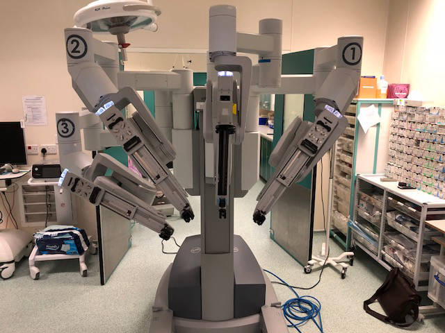 Da Vinci robot with international proctor Dr Carlos Vas